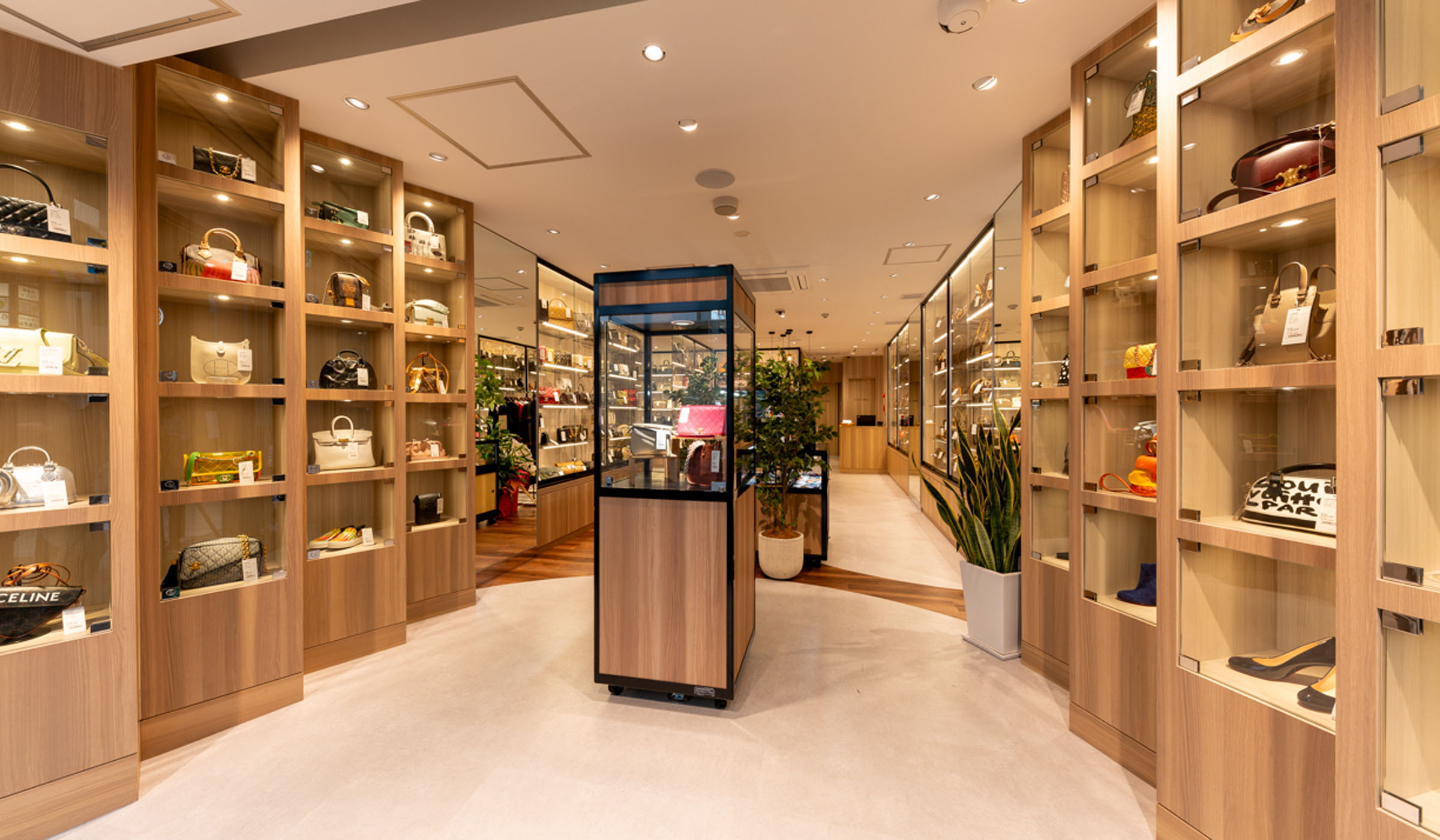 SHOP LIST