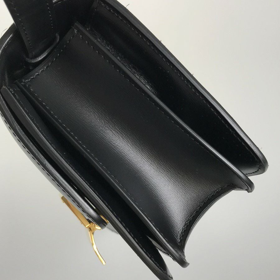 セリーヌ ショルダーバッグ