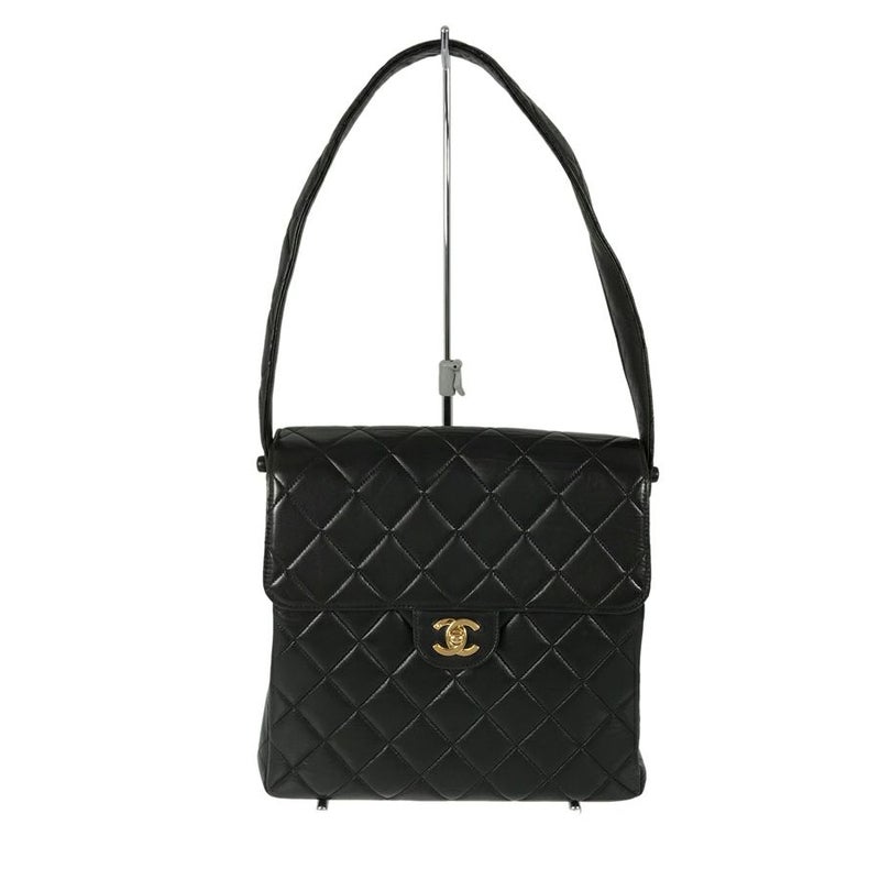 シャネル ショルダーバッグ