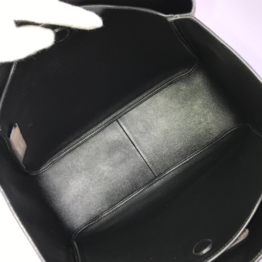 プラダ トートバッグ