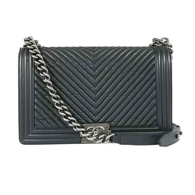 シャネル ショルダーバッグ