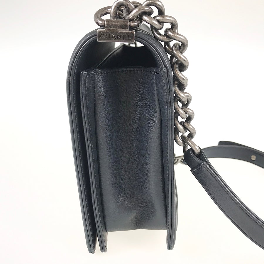 シャネル ショルダーバッグ