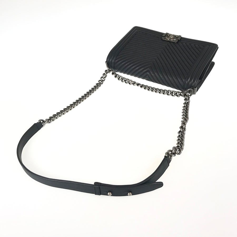 シャネル ショルダーバッグ