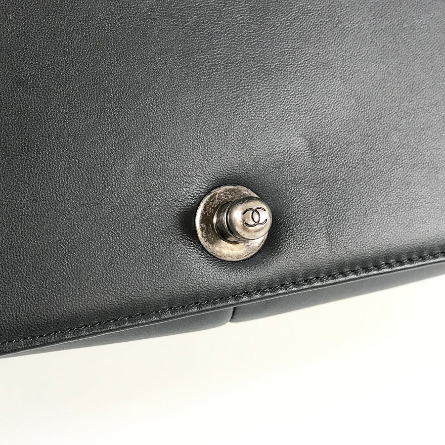 シャネル ショルダーバッグ