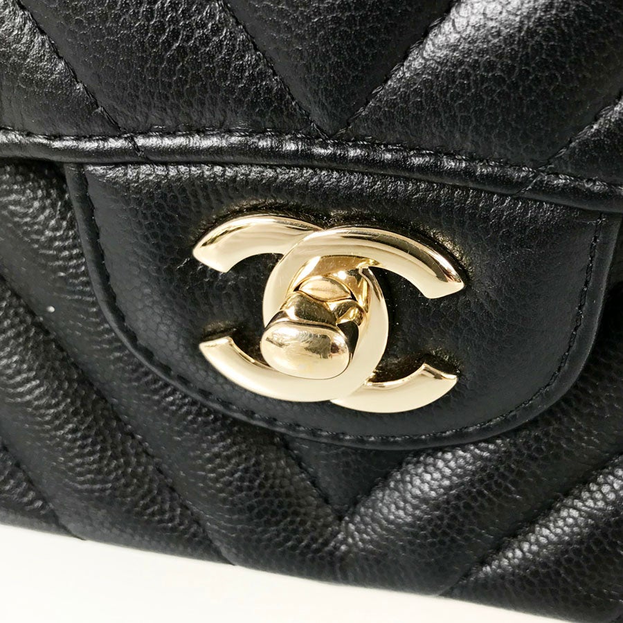 シャネル ショルダーバッグ