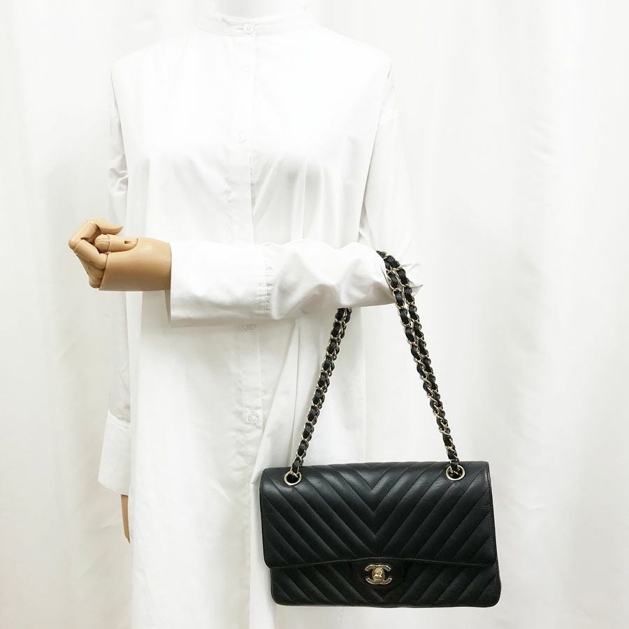 シャネル ショルダーバッグ