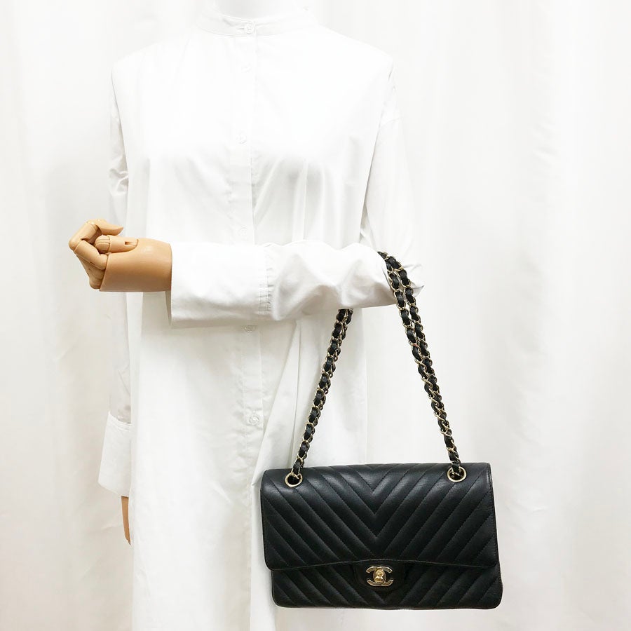シャネル ショルダーバッグ