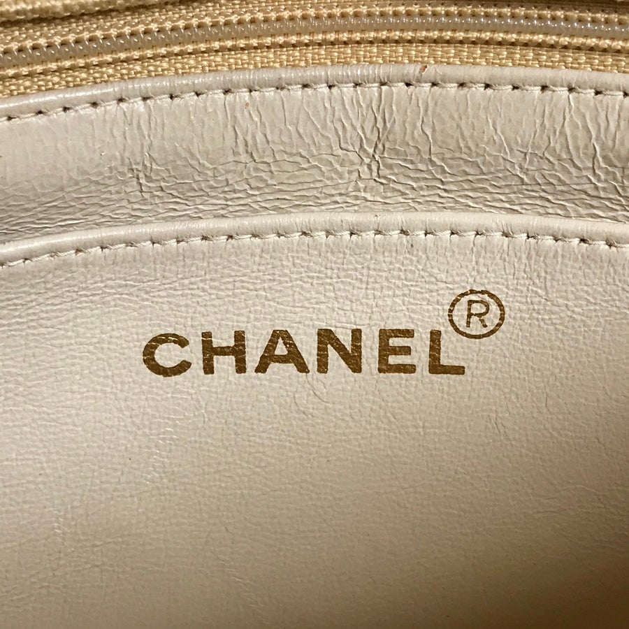 シャネル ショルダーバッグ