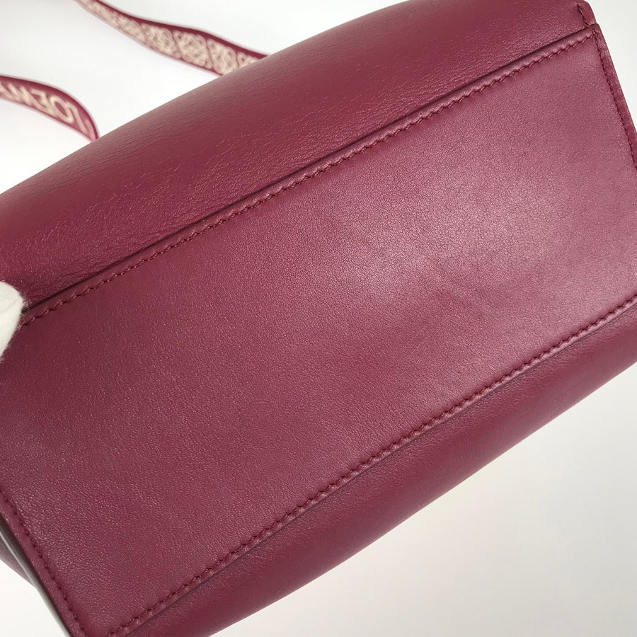 ロエベ ショルダーバッグ