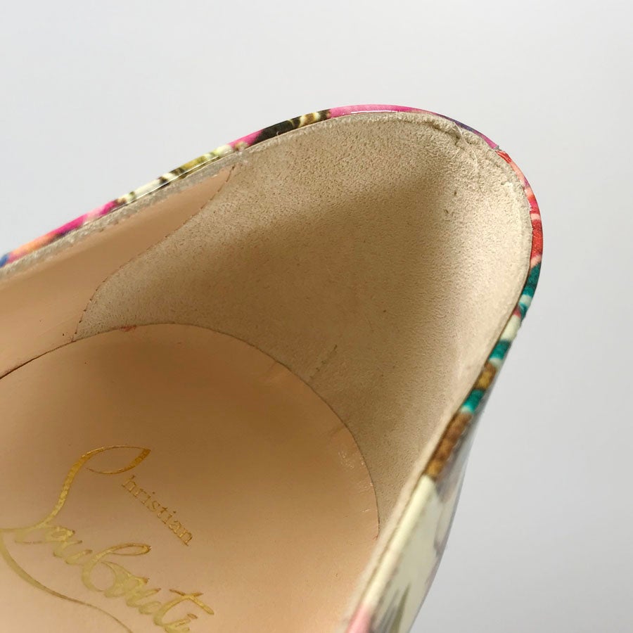 クリスチャンルブタン レディース パンプス