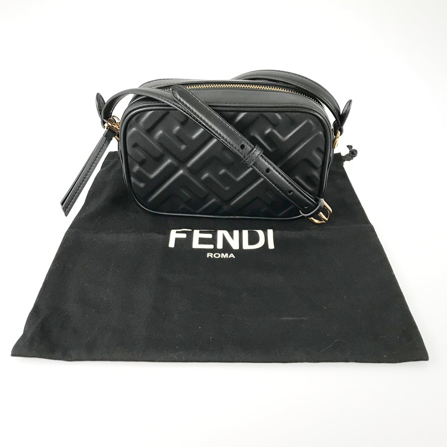 フェンディ ショルダーバッグ