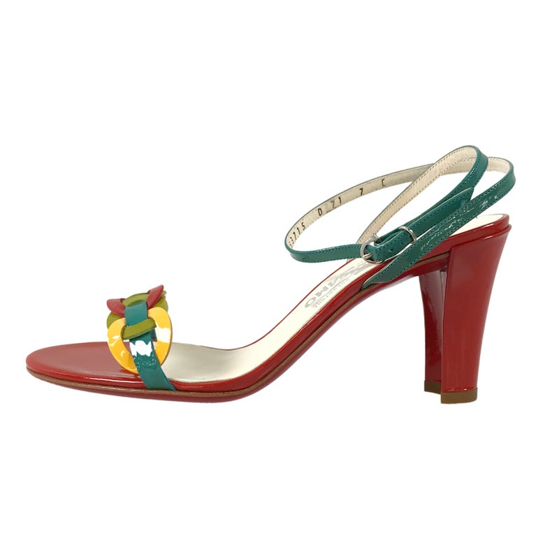 サルヴァトーレフェラガモ レディース サンダル