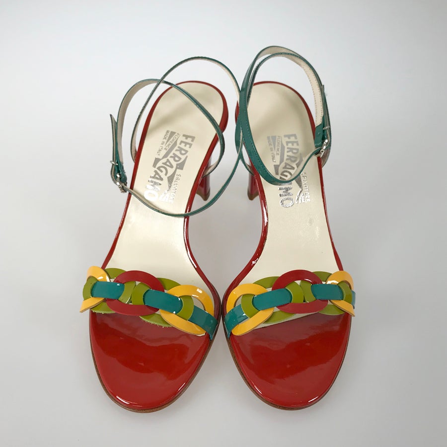 サルヴァトーレフェラガモ レディース サンダル