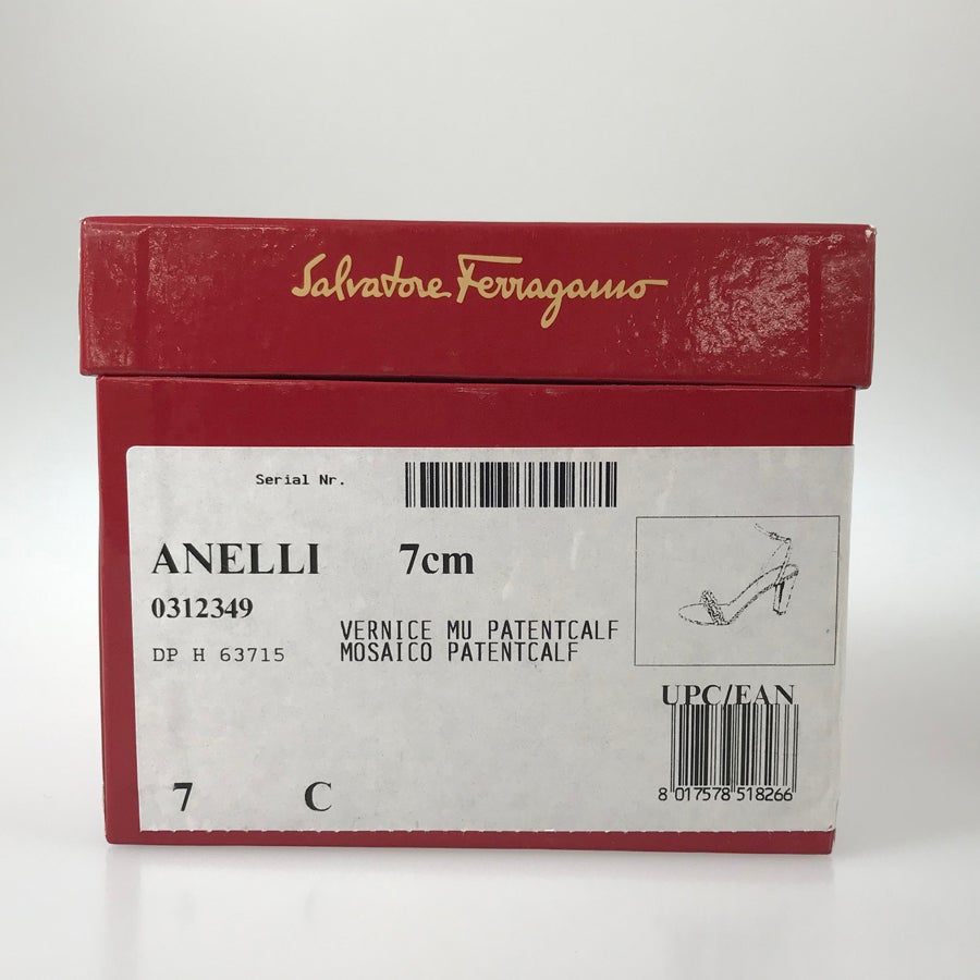 サルヴァトーレフェラガモ レディース サンダル