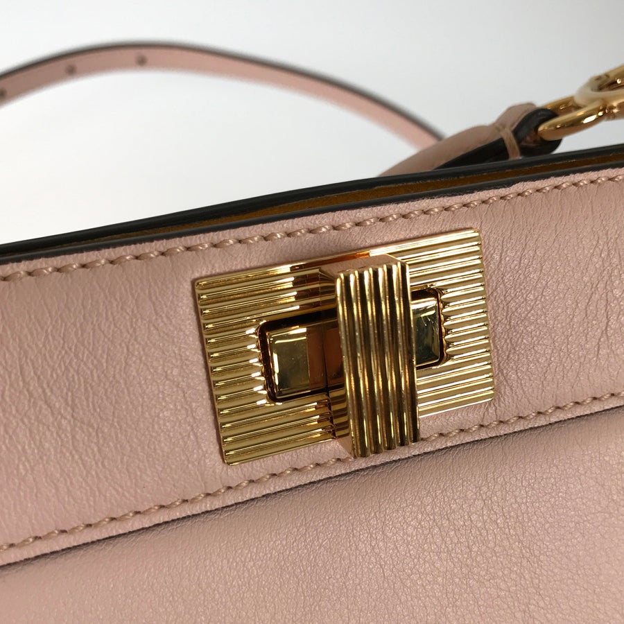 フェンディ ハンドバッグ