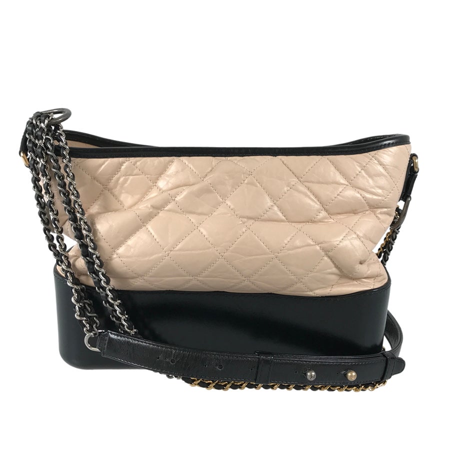 シャネル ショルダーバッグ