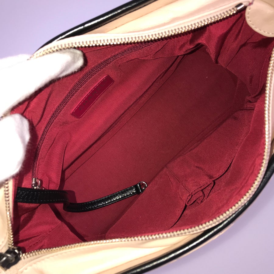 シャネル ショルダーバッグ