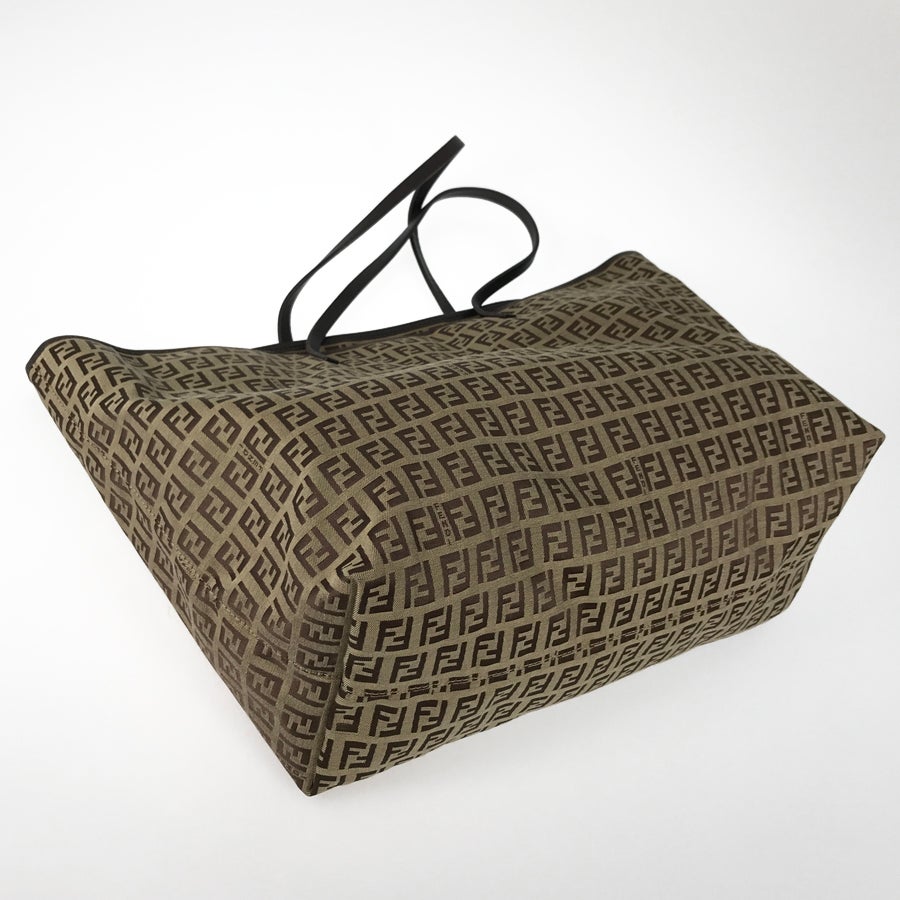 フェンディ トートバッグ