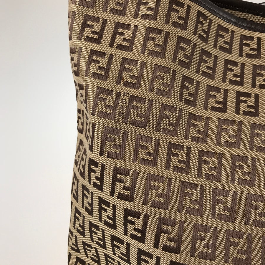 フェンディ トートバッグ