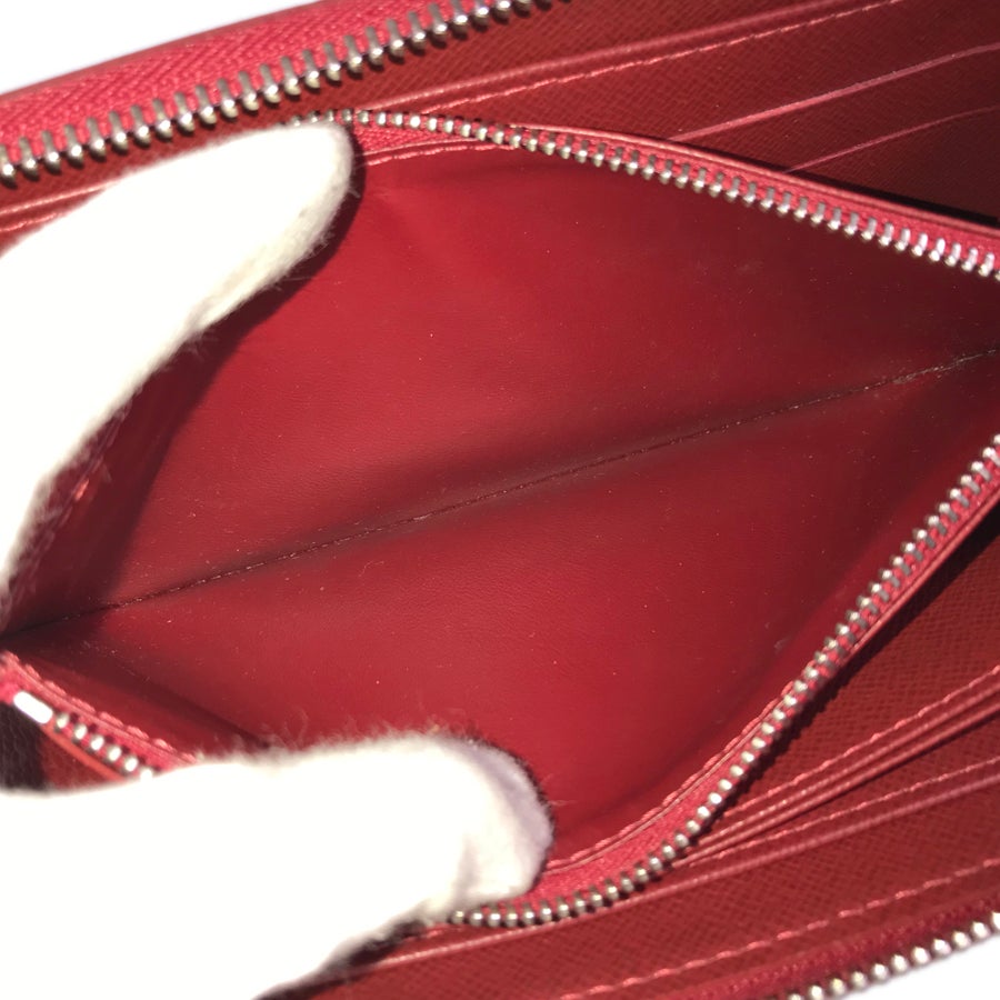 ルイ・ヴィトン エピ ジッピーウォレット  長財布 ラウンドファスナー