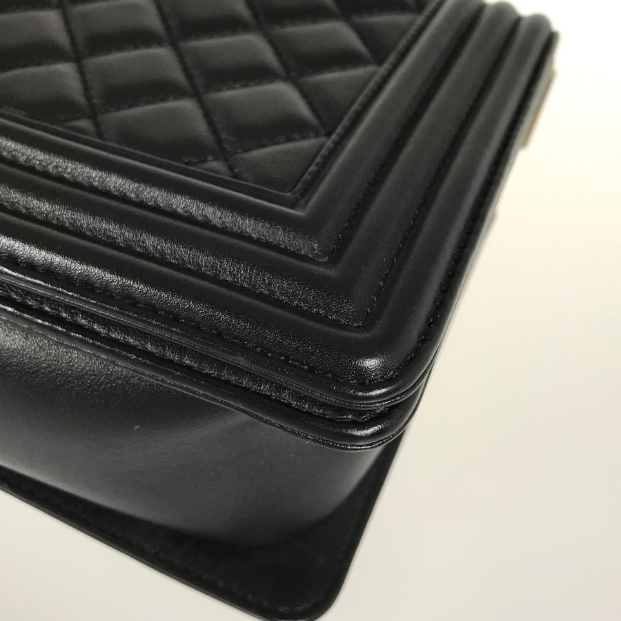 シャネル ショルダーバッグ