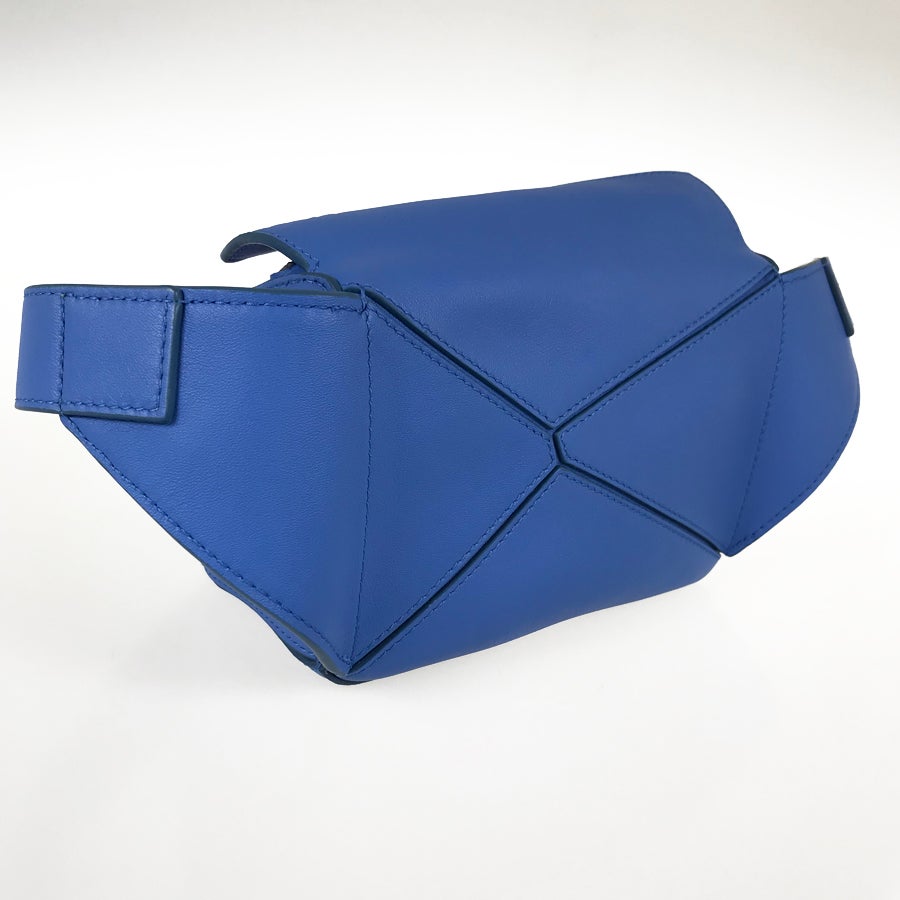 ロエベ ボディバッグ