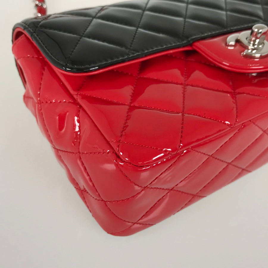 シャネル ショルダーバッグ