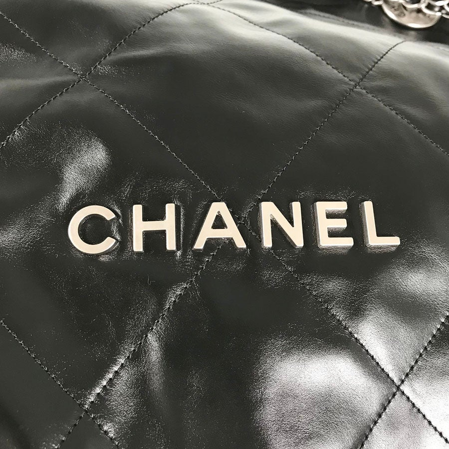 シャネル ショルダーバッグ