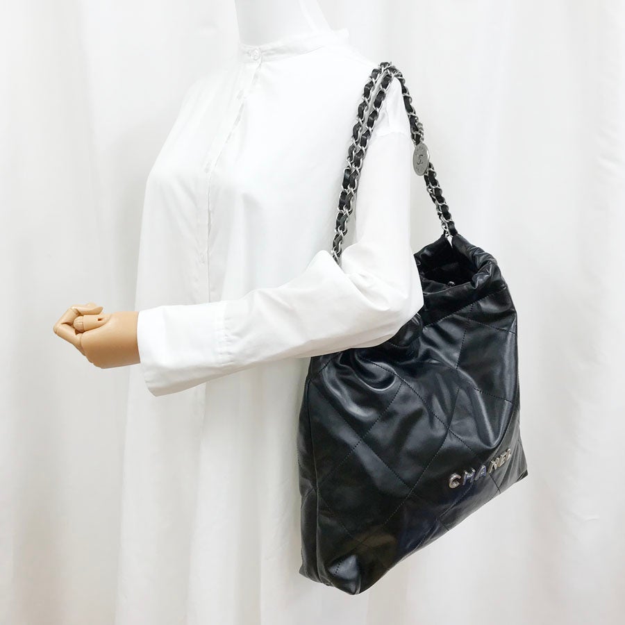 シャネル ショルダーバッグ