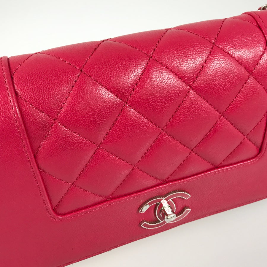 シャネル ショルダーバッグ