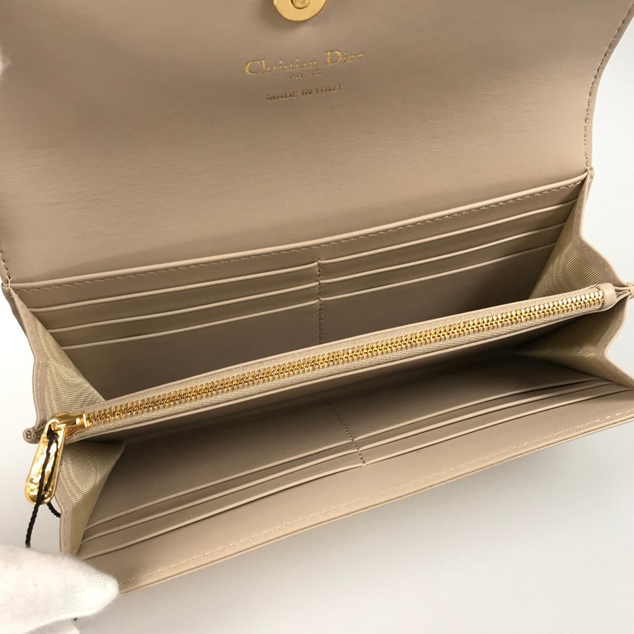 ディオール 長財布 かぶせ蓋