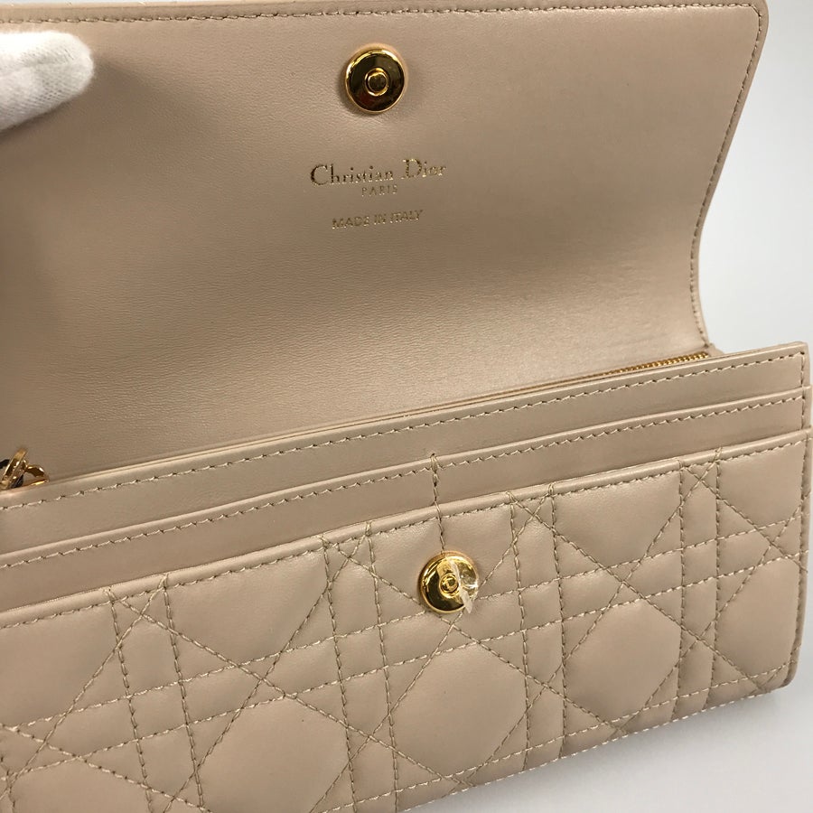 ディオール 長財布 かぶせ蓋