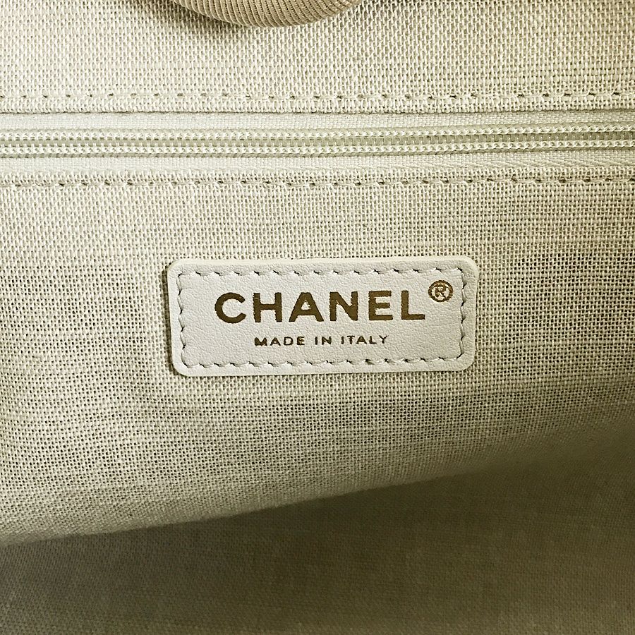 シャネル ショルダーバッグ