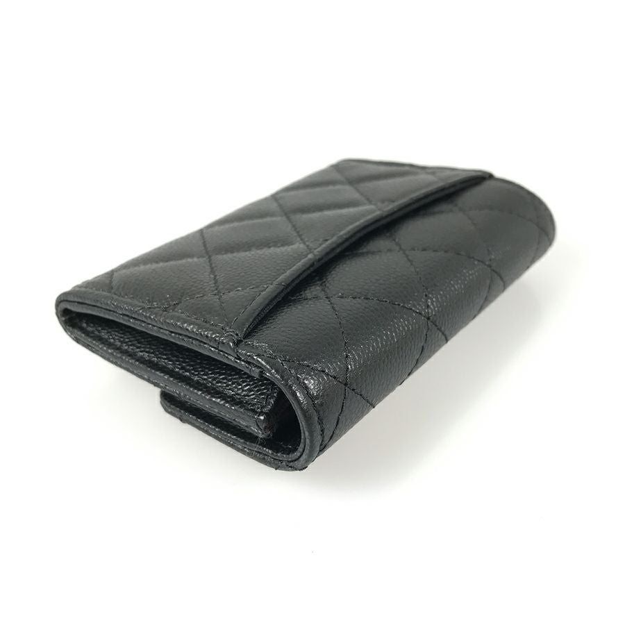 シャネル 二つ折り財布