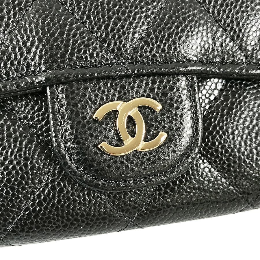 シャネル 二つ折り財布