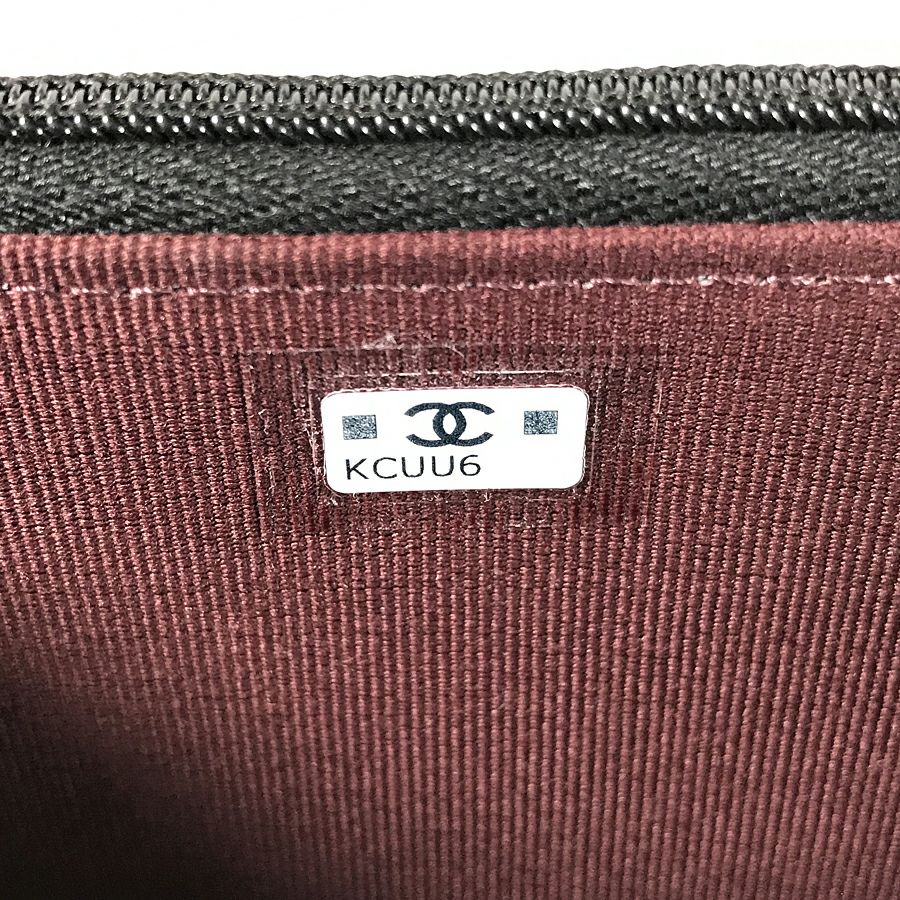 シャネル 二つ折り財布