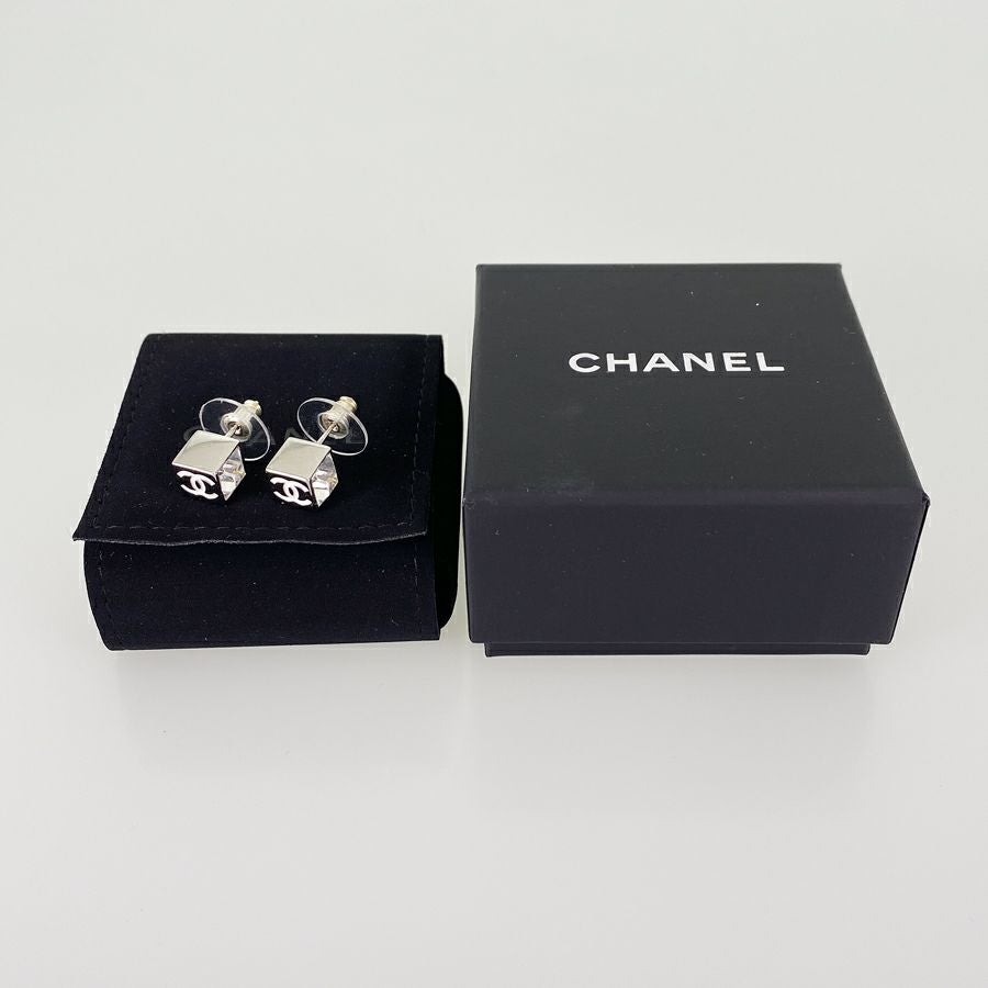 シャネル ピアス