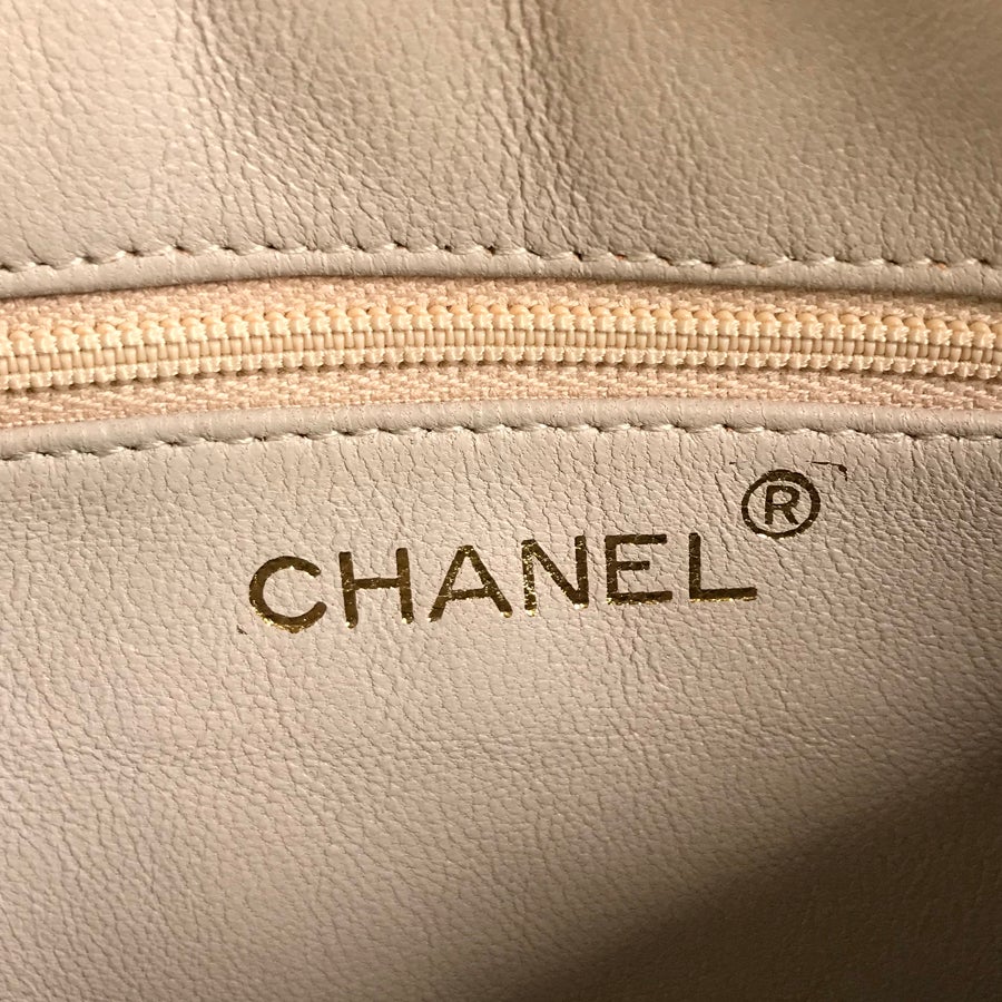 シャネル ショルダーバッグ