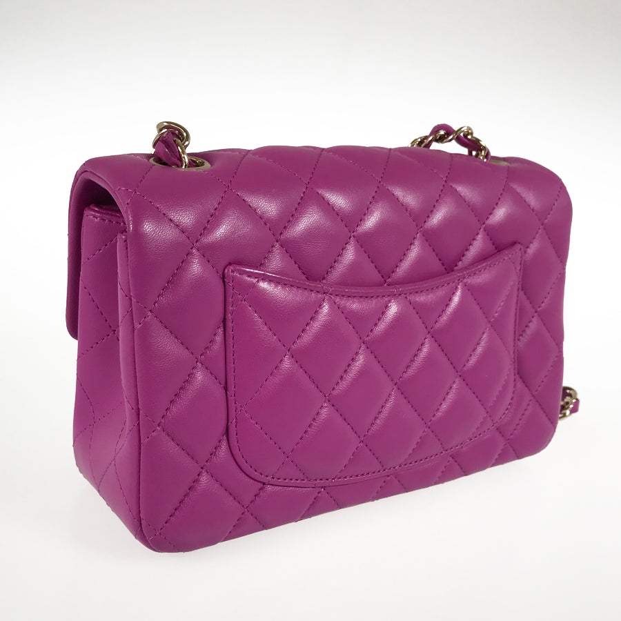 シャネル ショルダーバッグ