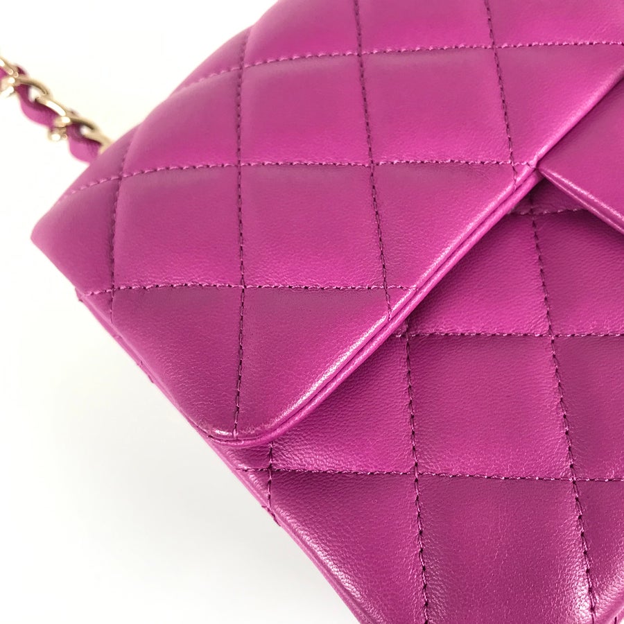 シャネル ショルダーバッグ