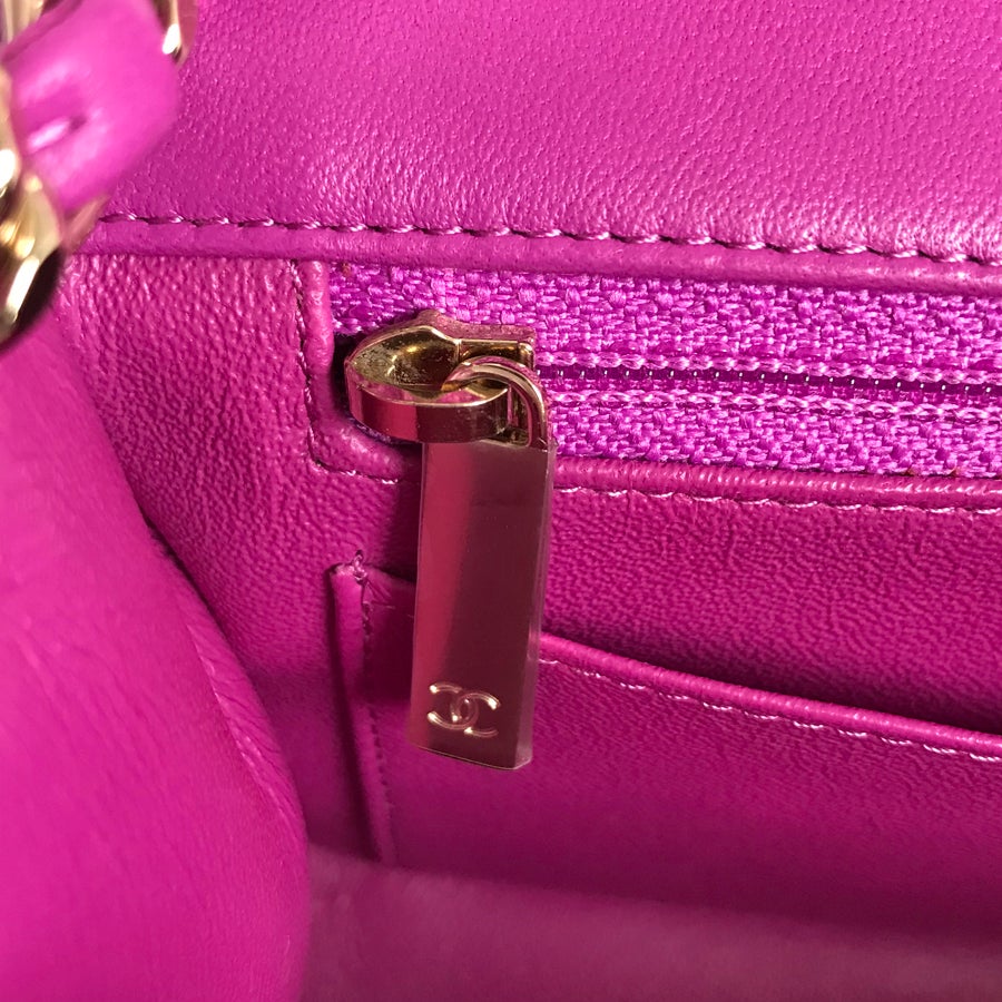 シャネル ショルダーバッグ