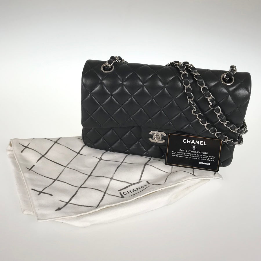 シャネル ショルダーバッグ