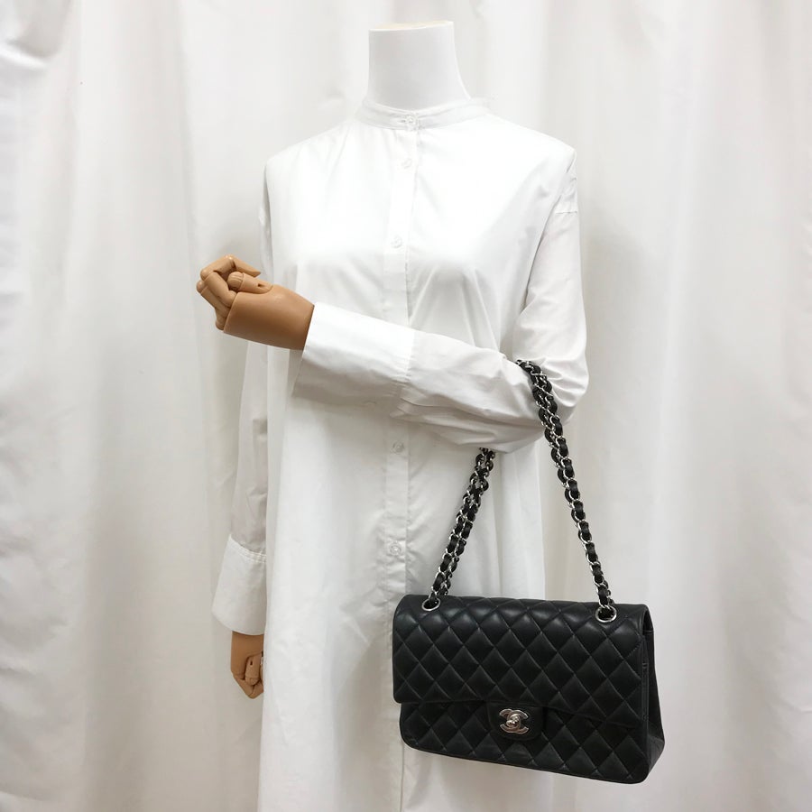 シャネル ショルダーバッグ