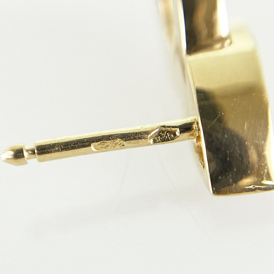 カルティエ ピアス