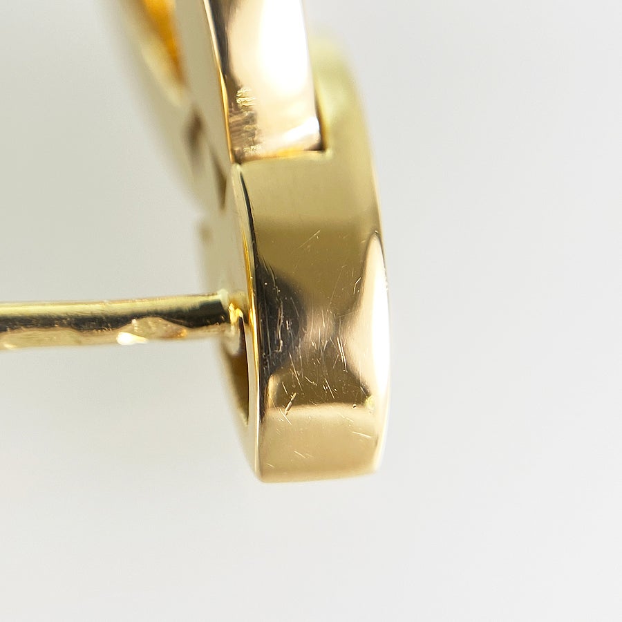 カルティエ ピアス