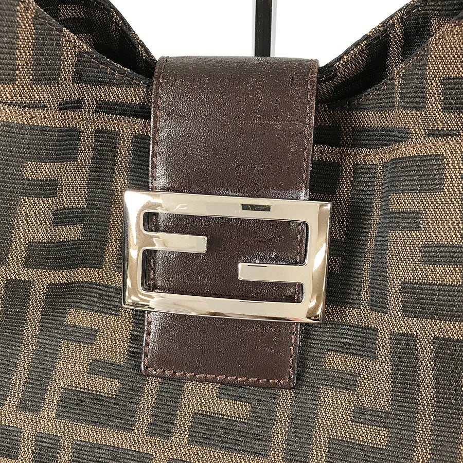 フェンディ ショルダーバッグ