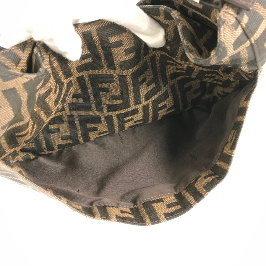 フェンディ ショルダーバッグ