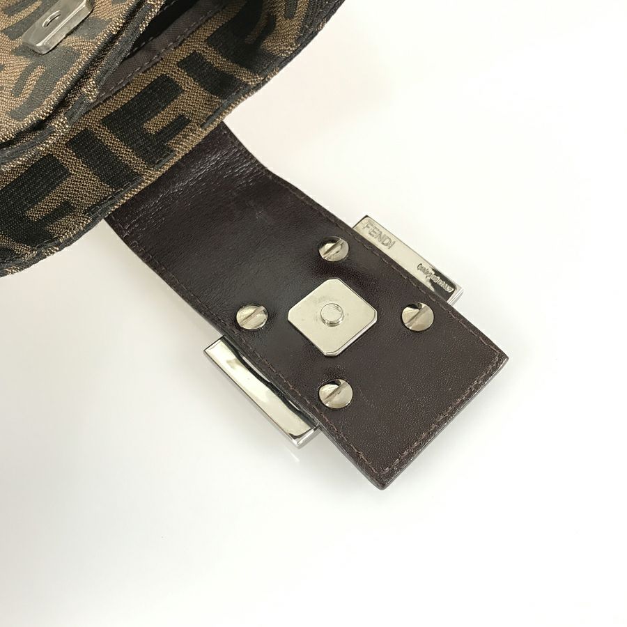 フェンディ ショルダーバッグ