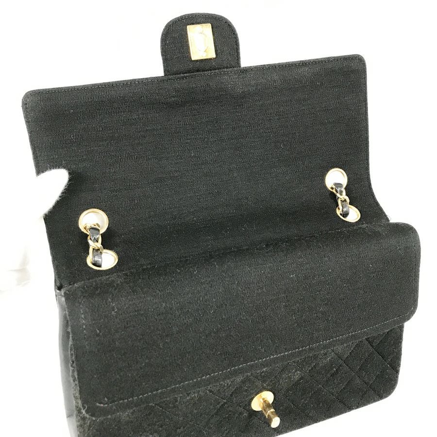 シャネル ショルダーバッグ