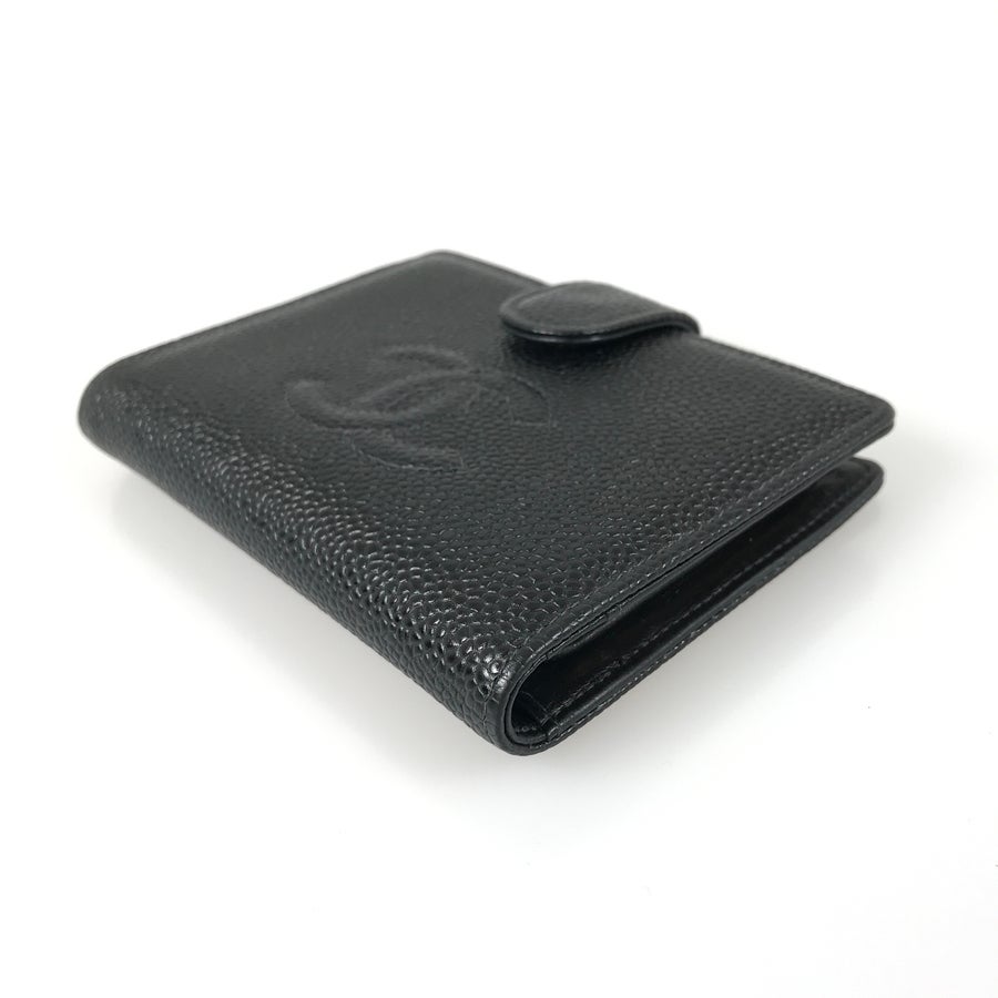 シャネル 二つ折り財布